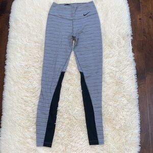 Nike Legend  Leggings